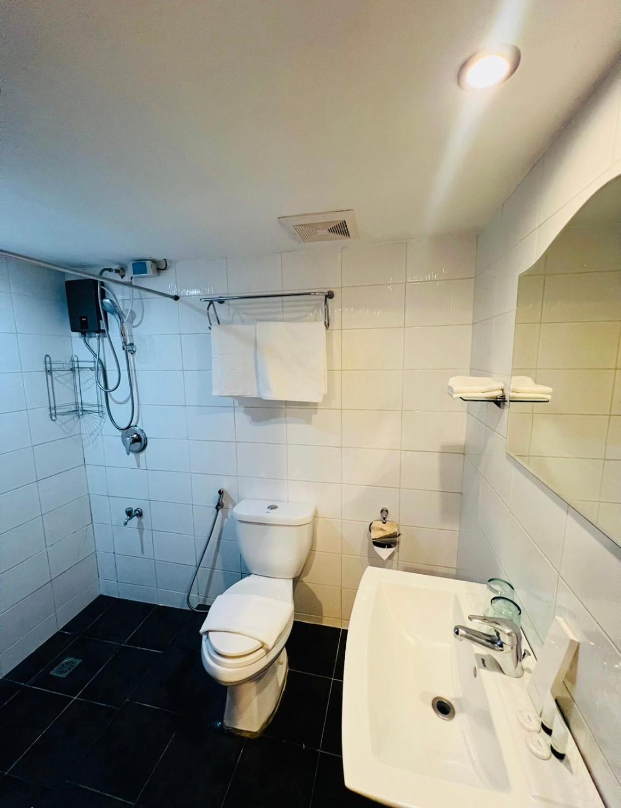 Arzo Hotel مانيلا المظهر الخارجي الصورة